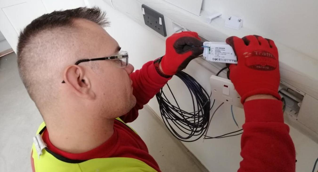Emergency call out electrician in Southampton